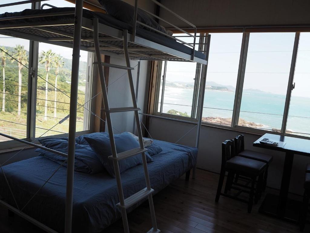 Guesthouse ＆ Beach Cafe Fuego Hyuga ภายนอก รูปภาพ