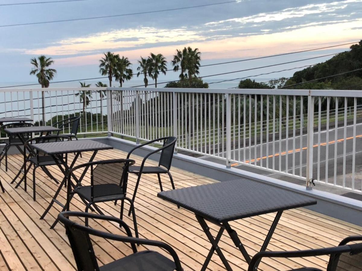 Guesthouse ＆ Beach Cafe Fuego Hyuga ภายนอก รูปภาพ
